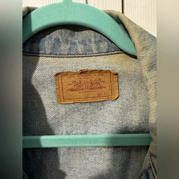 Vintage Levi’s Jean jacket - Picture 2 of 8